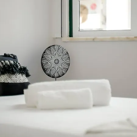 Spacious Stylish 아파트